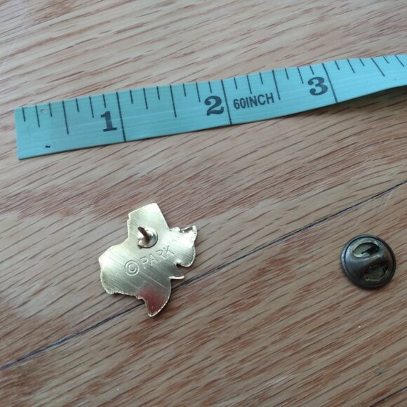 Vintage Texas Alamo USA Lapel Hat Pins Lot of 4 Yellowed Damaged AS IS - Picture 11 of 11